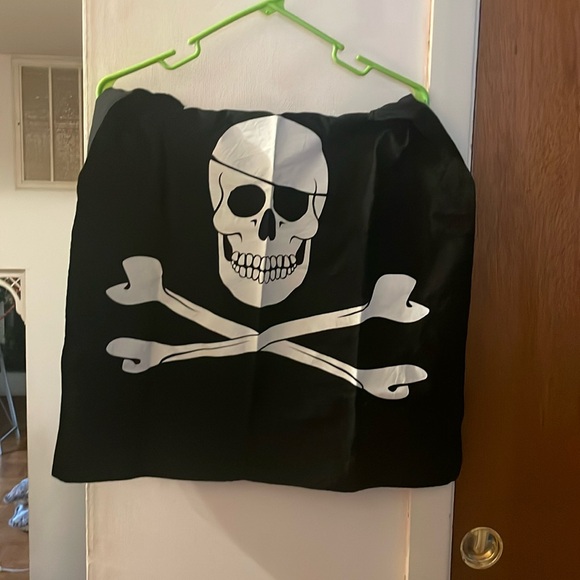 Pirate flag - Picture 1 of 1
